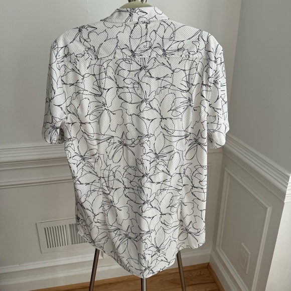 Guess Men's White with Black Floral Design Short Sleeve Button-Down Shirt Size L - Picture 3 of 6